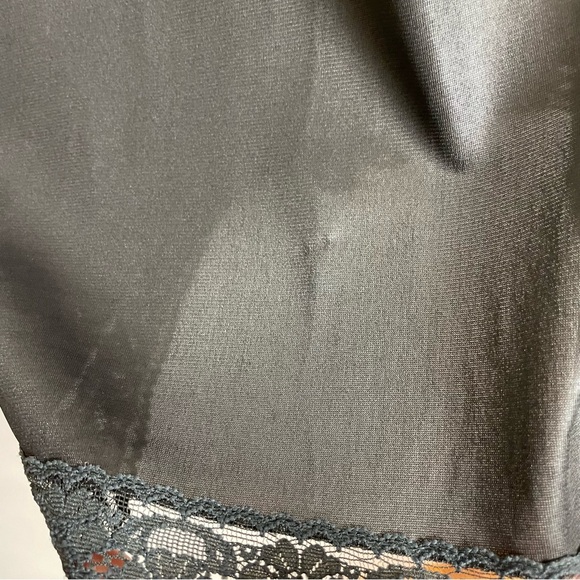 Vintage Black Full Slip Lace Size Medium Vanity Fair Lingerie Adjustable Straps‎ - Picture 8 of 12